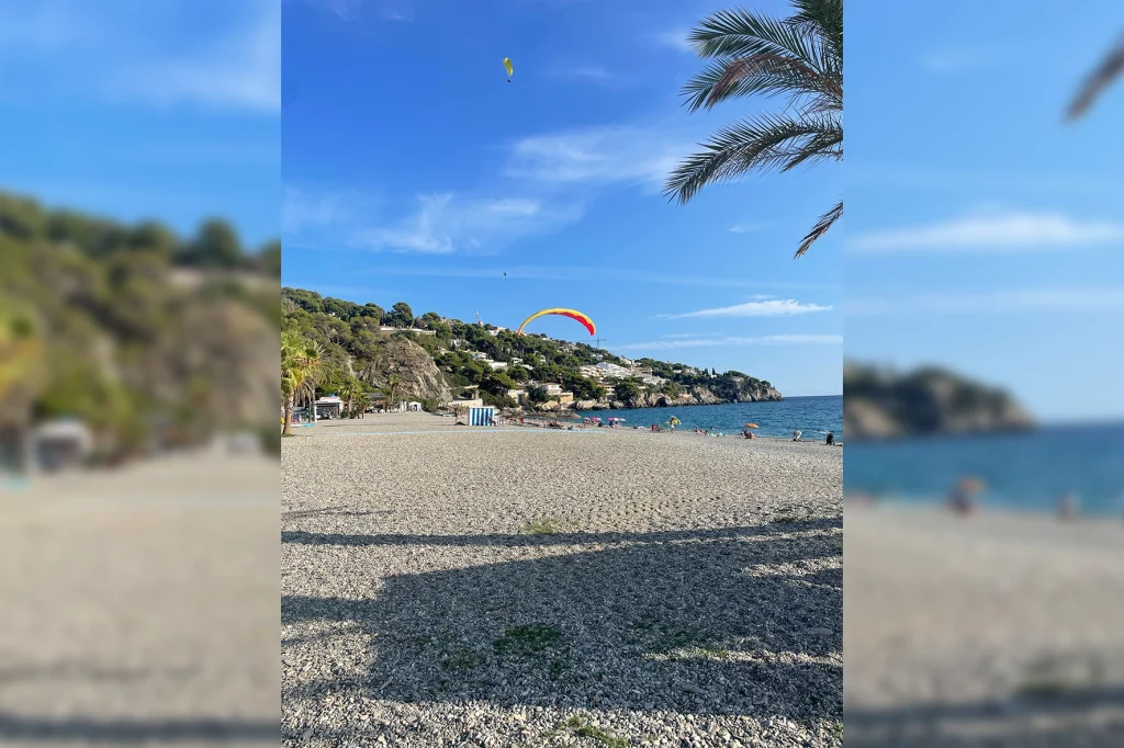 Paragliden boven La Herradura